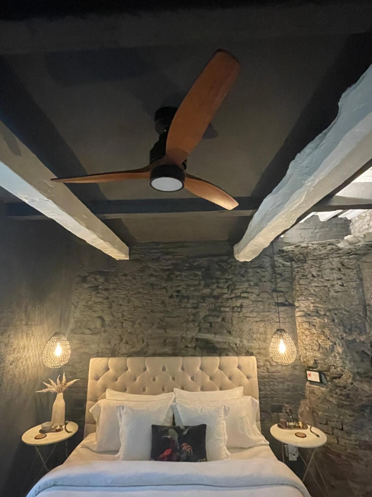 Casa Valeria - Guest House Centro Storico Фано Экстерьер фото